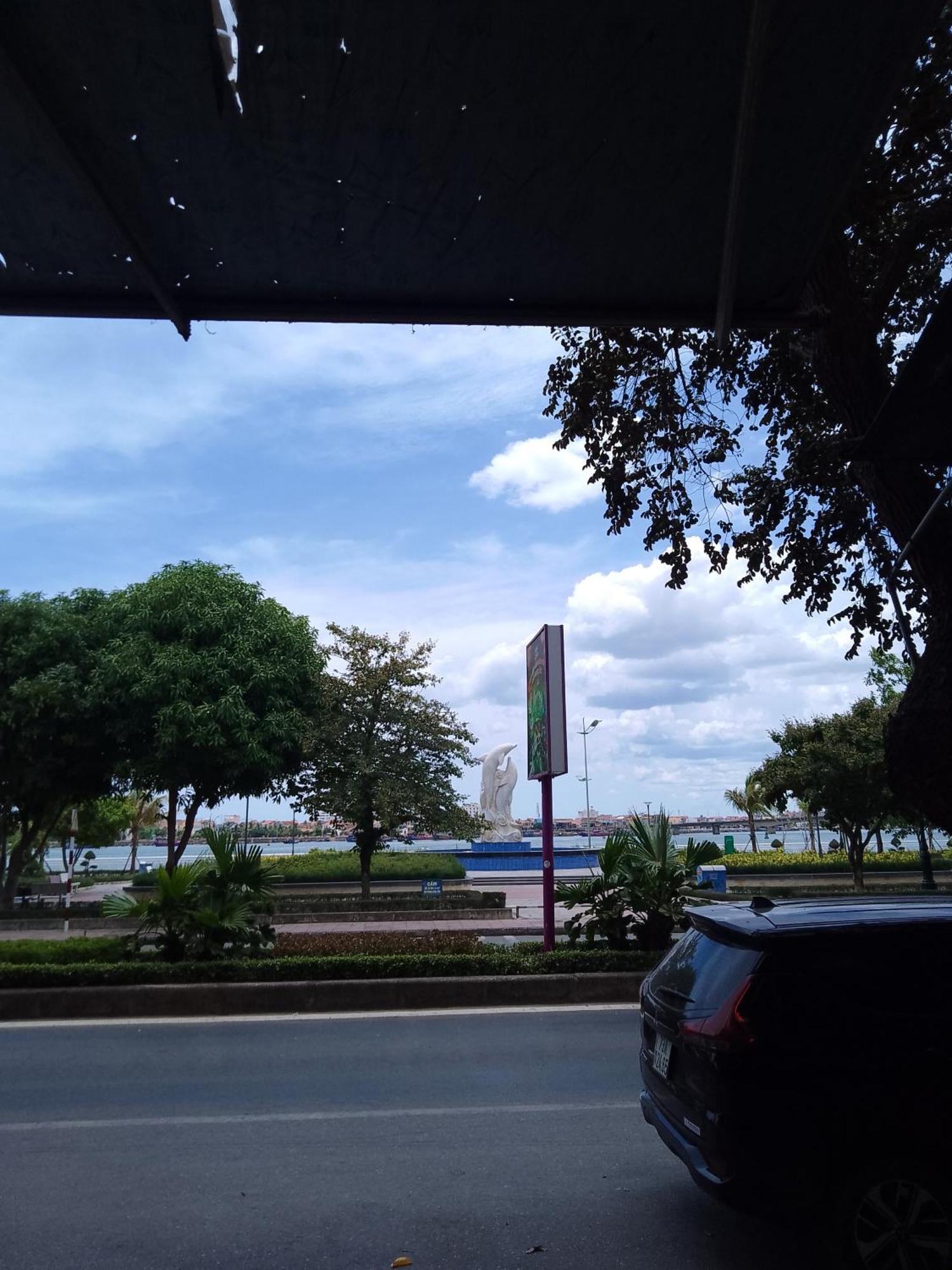 Nha Nghi Hang Nga Dong Hoi Eksteriør bilde